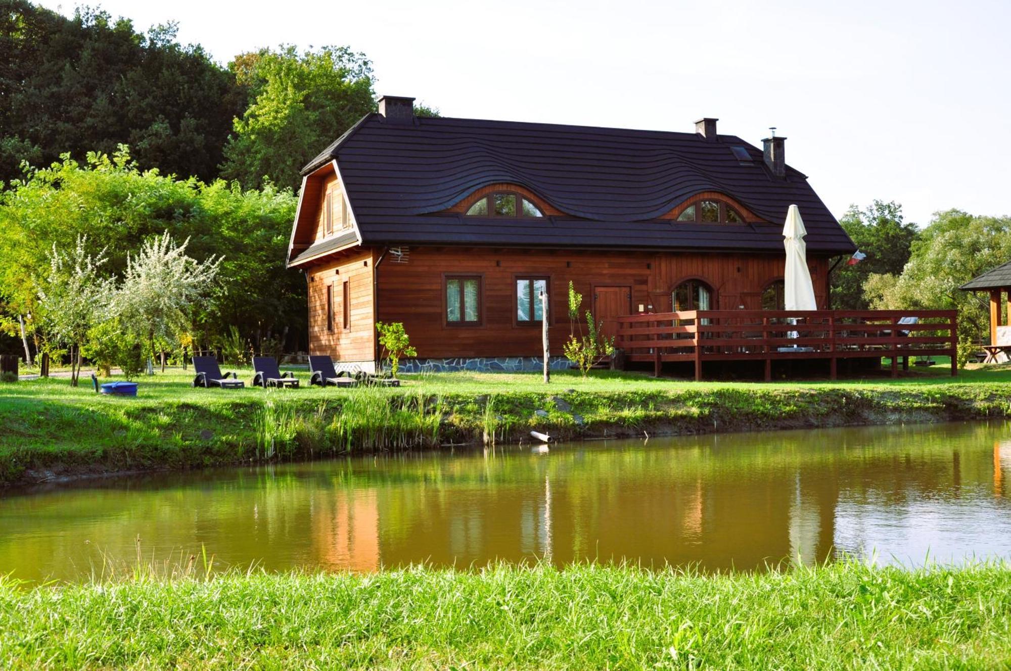 Dom Nad Rozlewiskiem Zamosc  Exterior photo